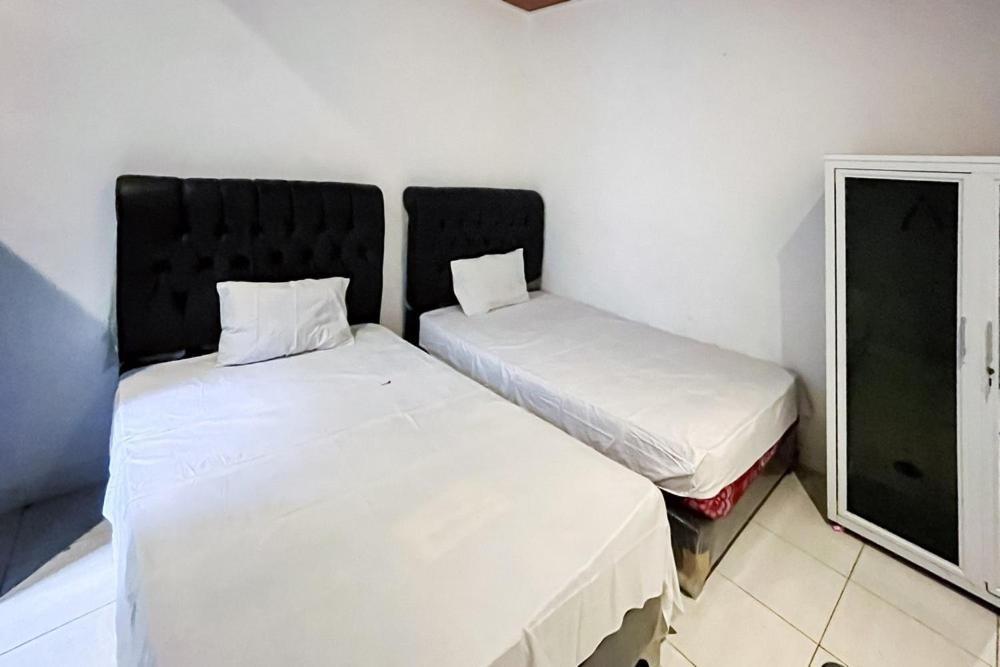Kostel 99 Pangkal Pinang Redpartner Hotel Екстериор снимка