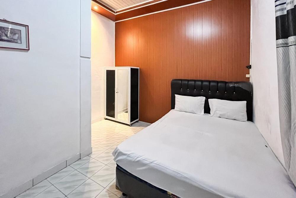 Kostel 99 Pangkal Pinang Redpartner Hotel Екстериор снимка