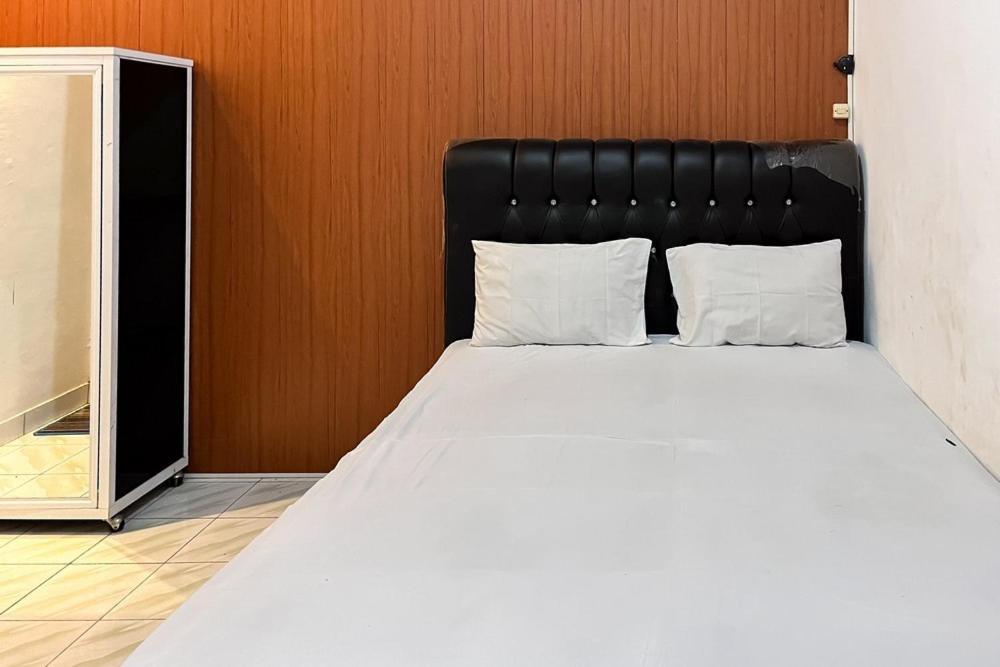 Kostel 99 Pangkal Pinang Redpartner Hotel Екстериор снимка
